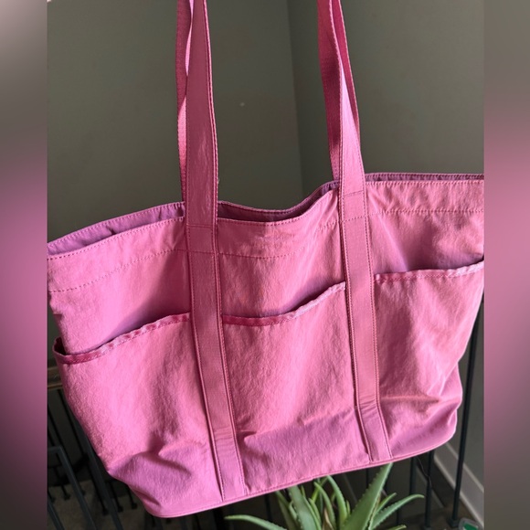 NWOT Lululemon Daily Multi-Pocket Tote 20L in WASHED MAUVE - Picture 2 of 5